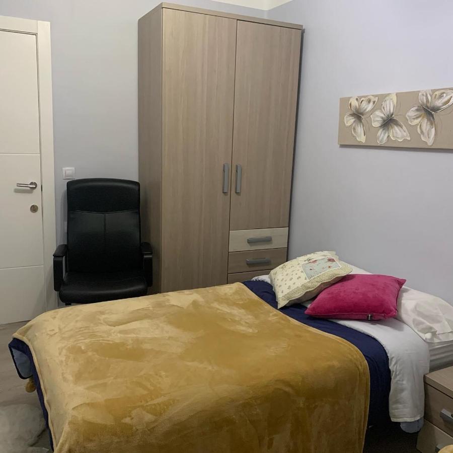 La Rosa Azul Rooms Ponferrada Bagian luar foto