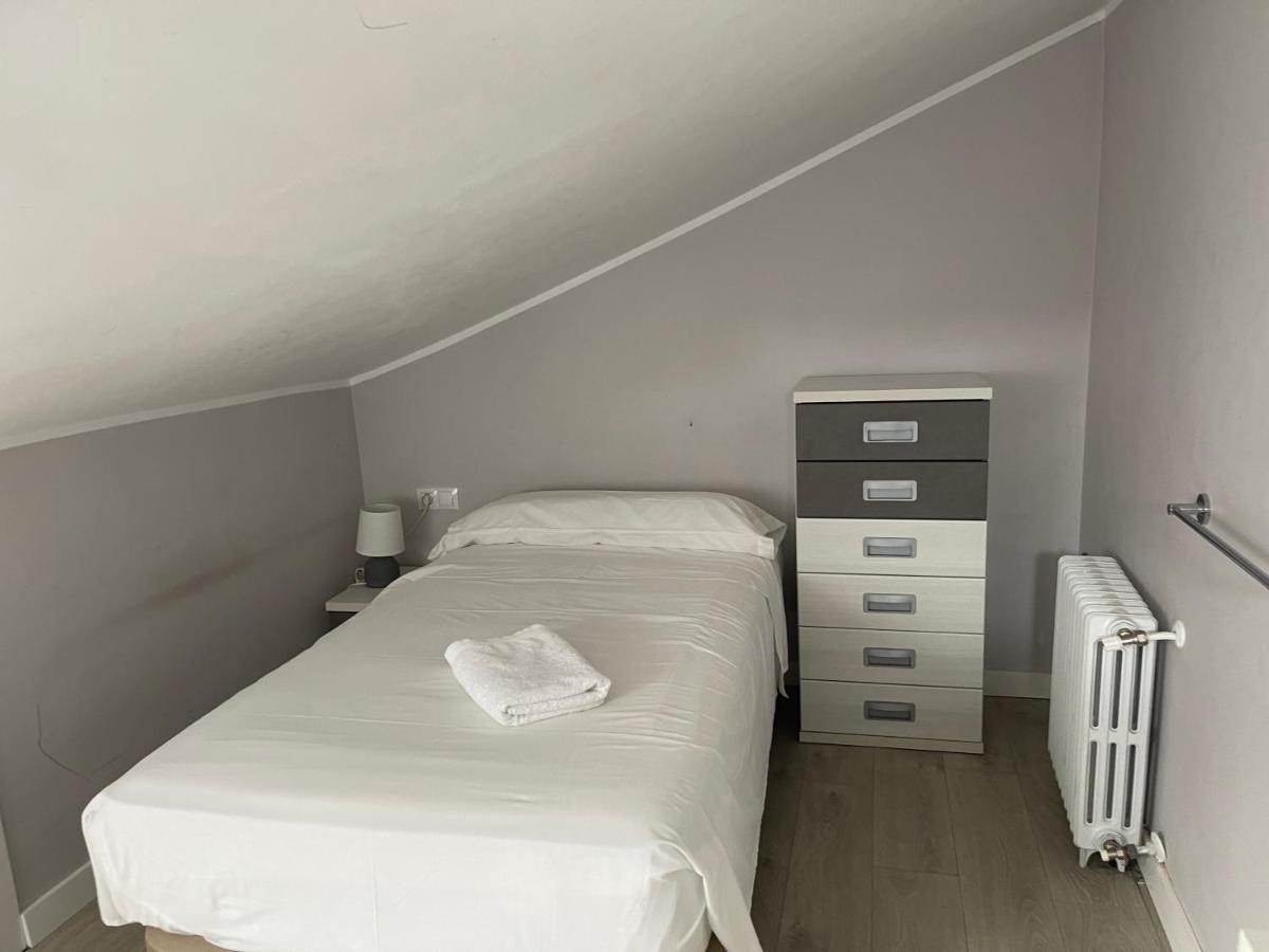 La Rosa Azul Rooms Ponferrada Bagian luar foto