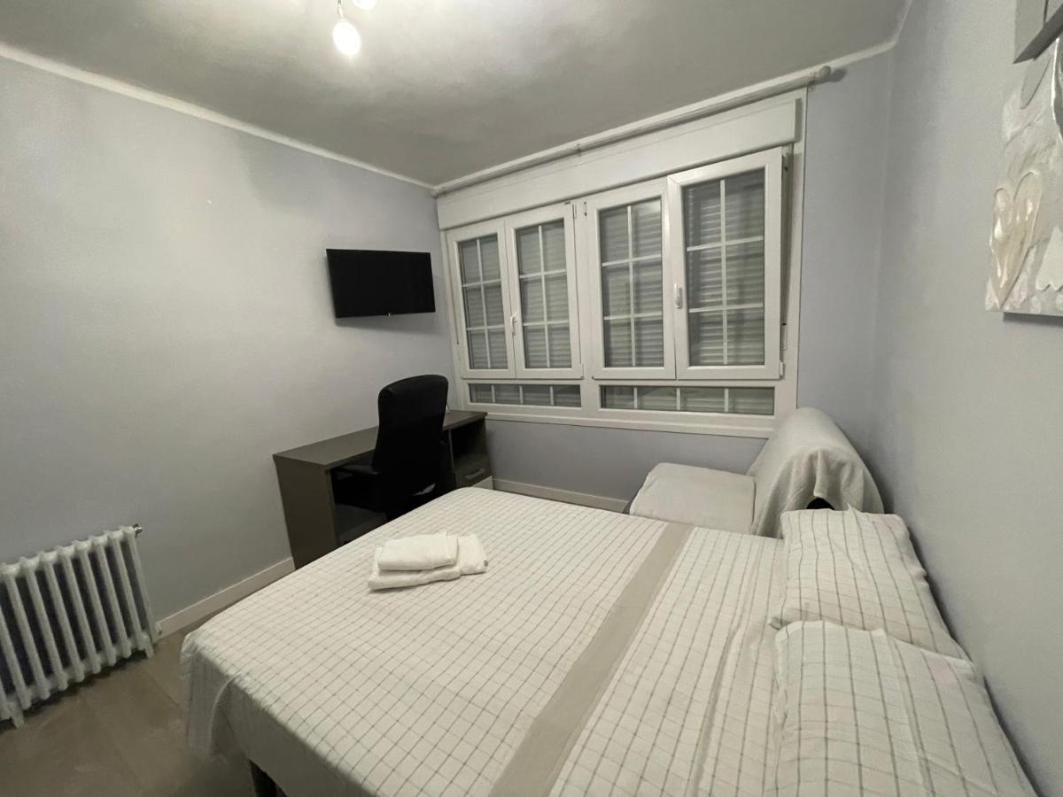 La Rosa Azul Rooms Ponferrada Bagian luar foto