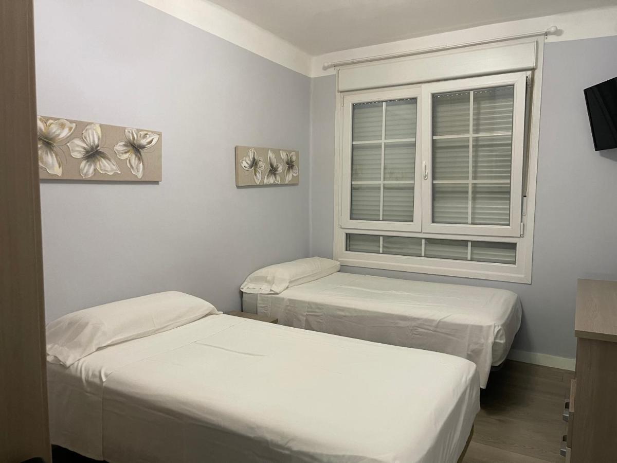 La Rosa Azul Rooms Ponferrada Bagian luar foto