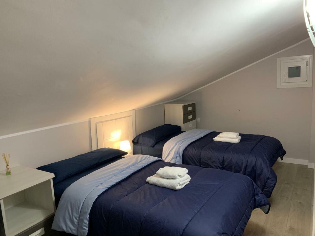 La Rosa Azul Rooms Ponferrada Bagian luar foto